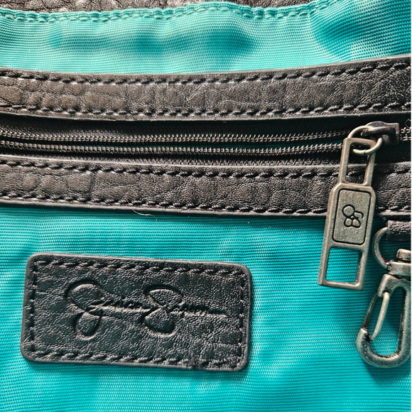 Large Jessica Simpson Body Clutch Leather - Picture 4 of 7